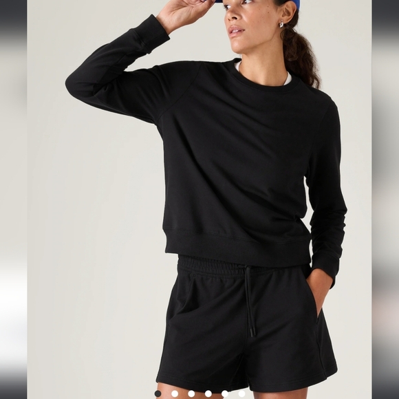 Athleta Black Soft Oversize Sweater Size Large - Picture 2 of 9